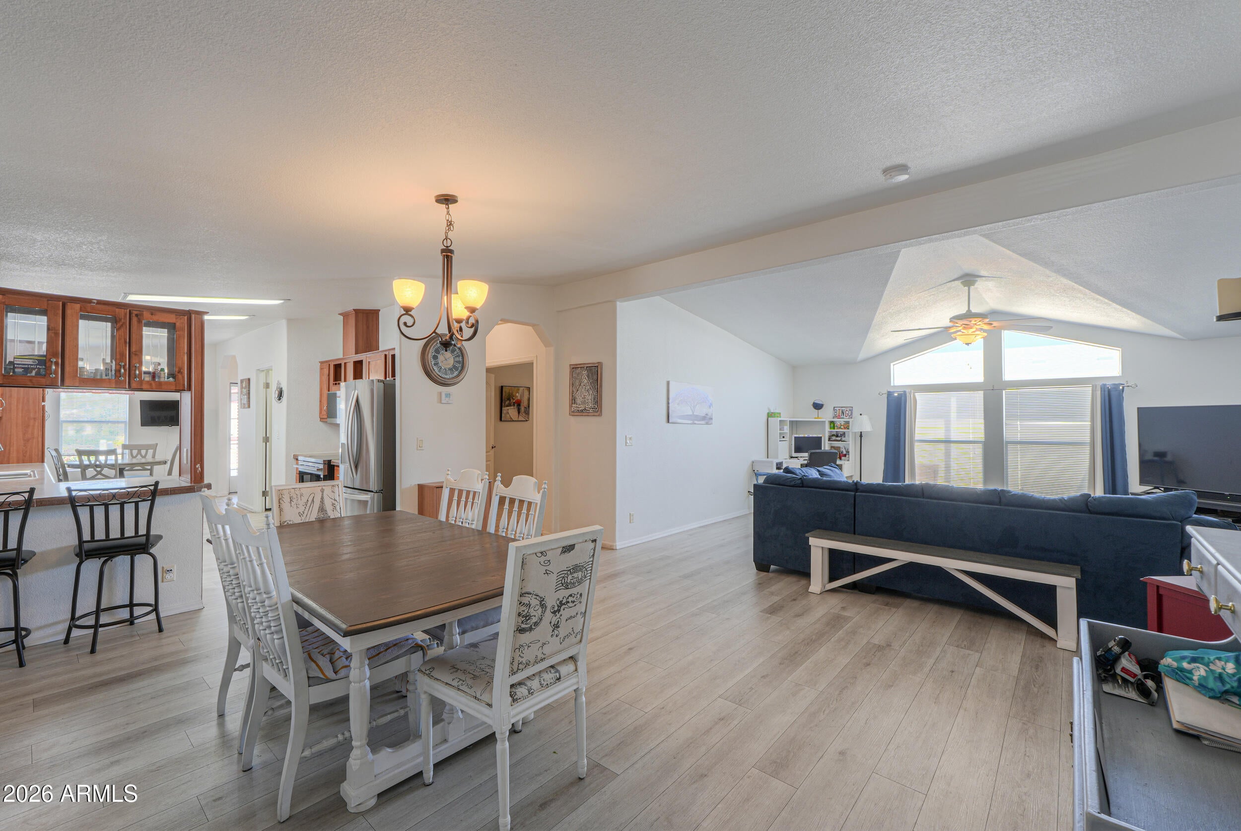 155 E RODEO Road 09