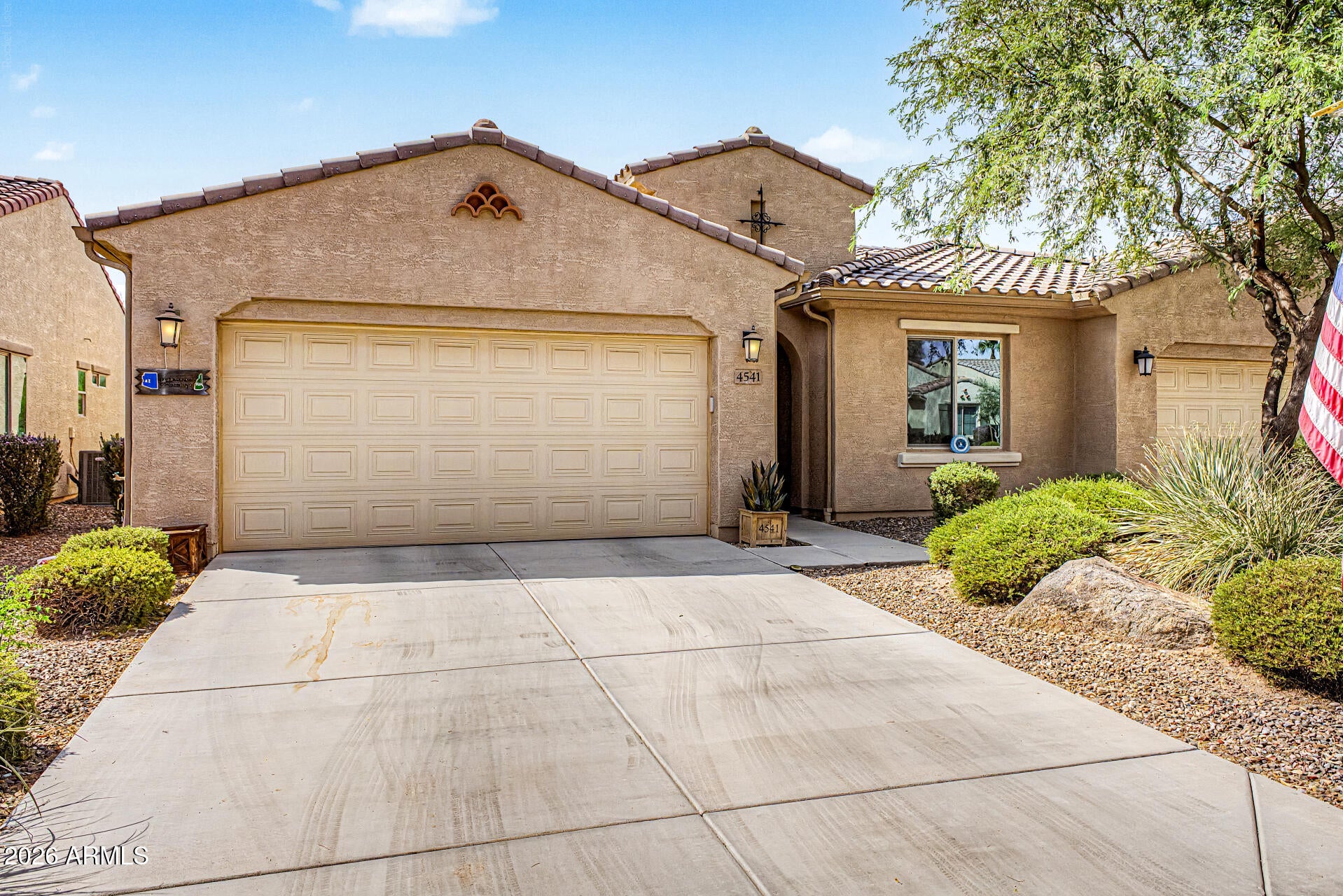 4541 W HANNA Drive