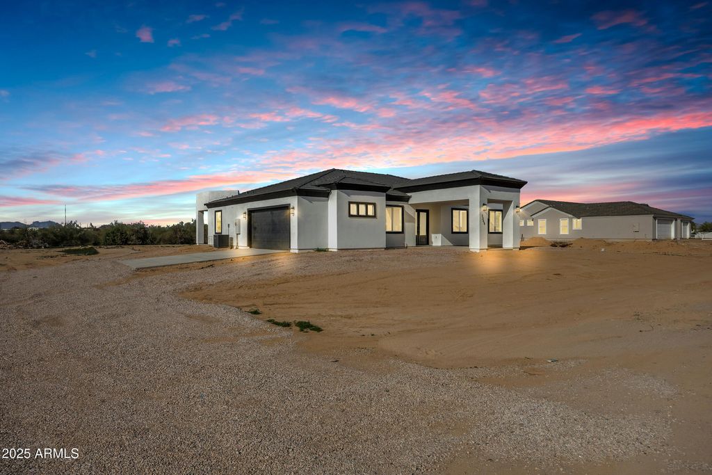 Photo of 1268 S 349th Avenue, Tonopah, AZ 85354 (MLS # 6961574)