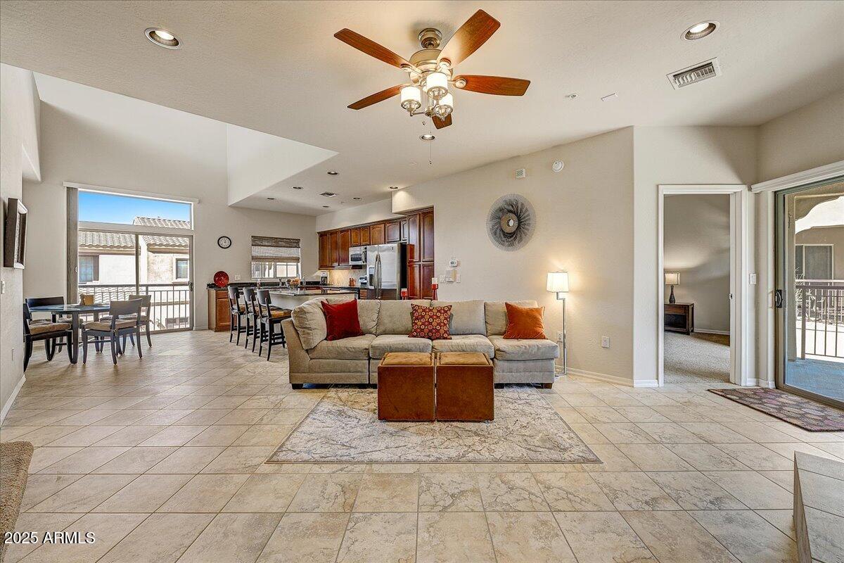 3935 E ROUGH RIDER Road 1191