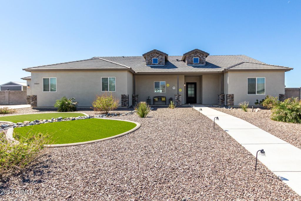 Photo of 10265 W Appaloosa Trail, Casa Grande, AZ 85194 (MLS # 6899433)