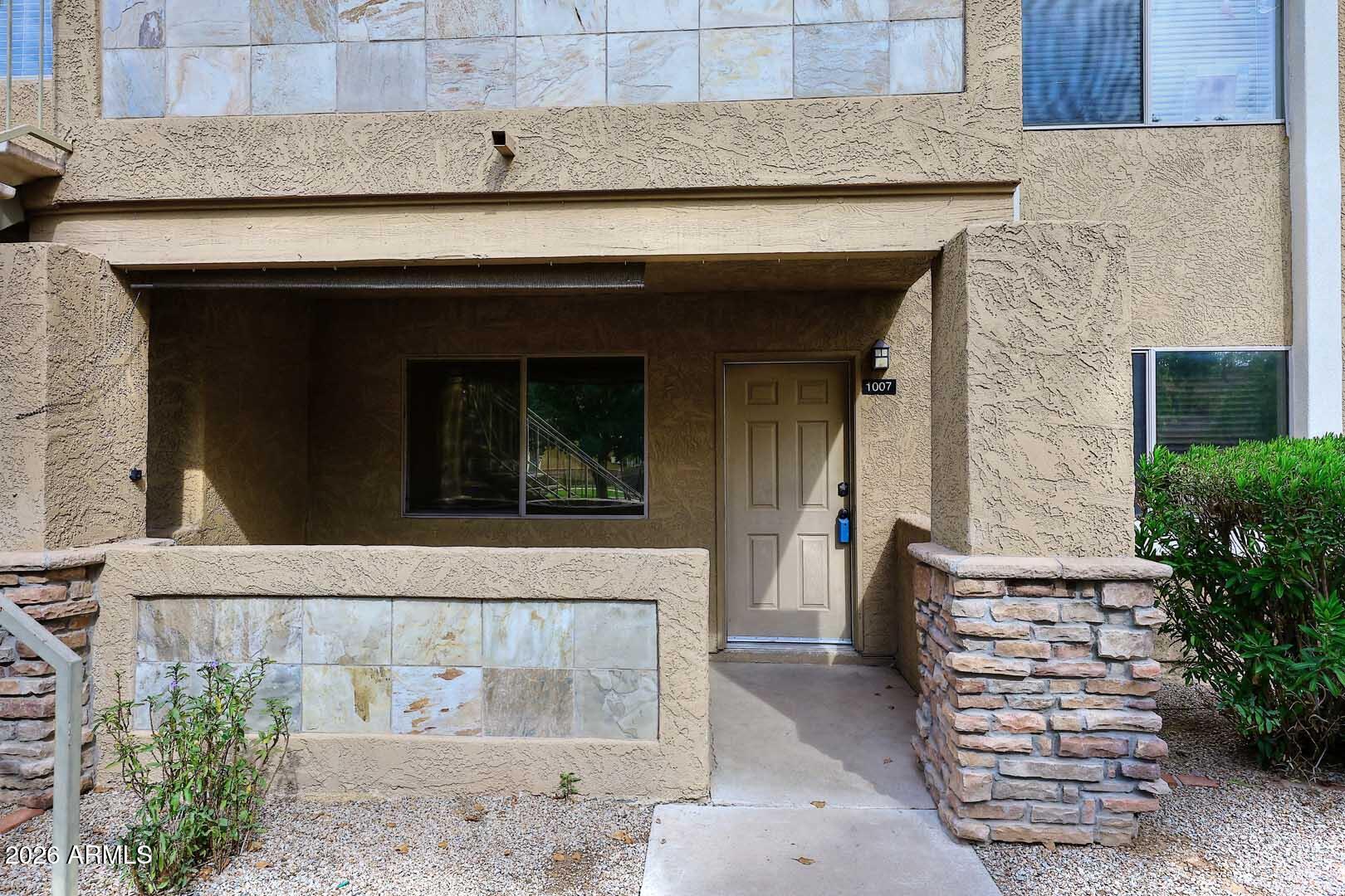 303 N Miller Road 1007