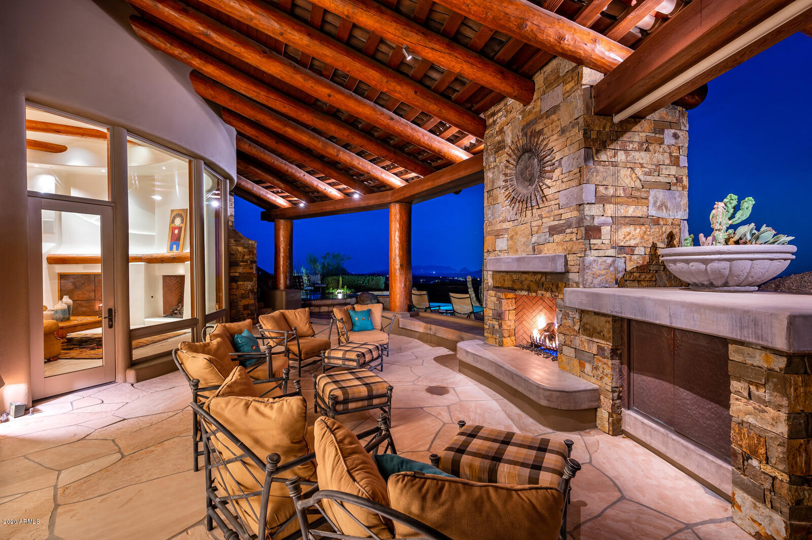 DESERT MOUNTAIN - Residential