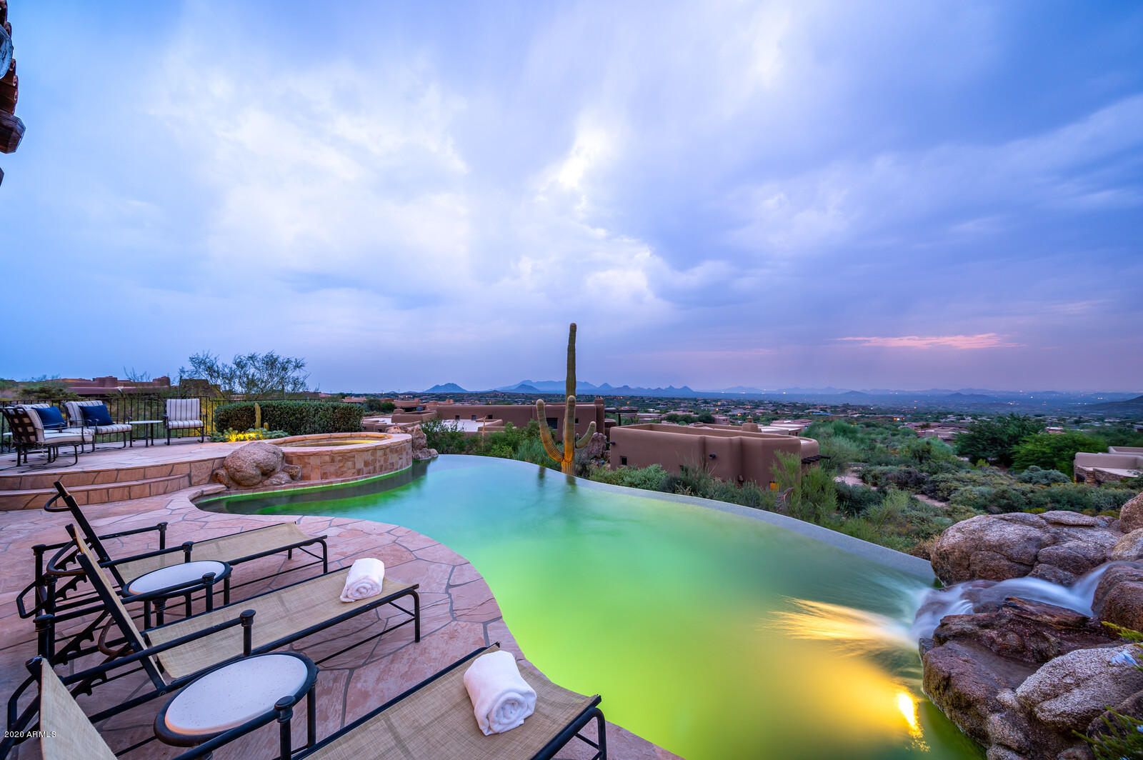 DESERT MOUNTAIN - Residential