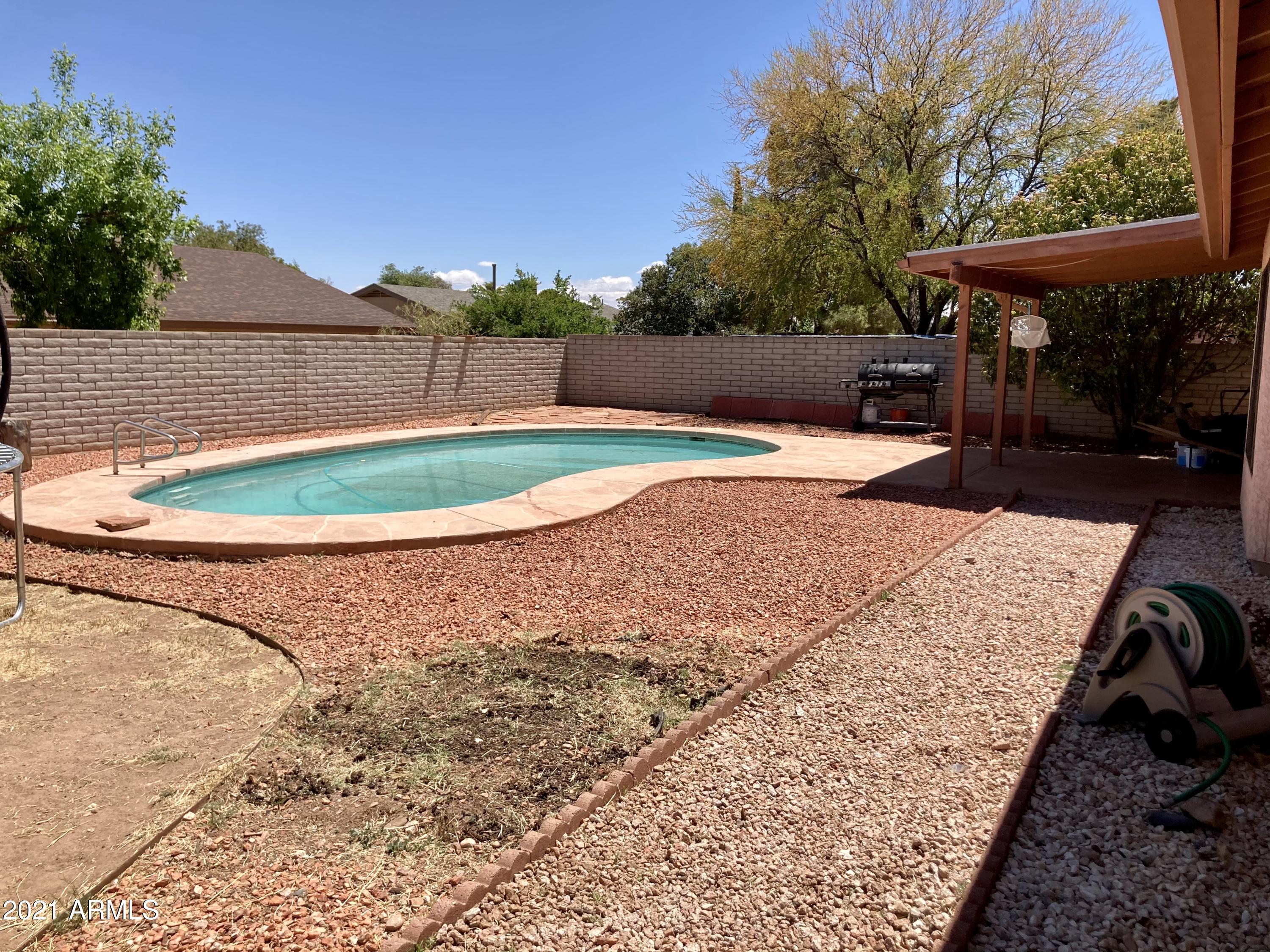 EAGLE RIDGE - Residential