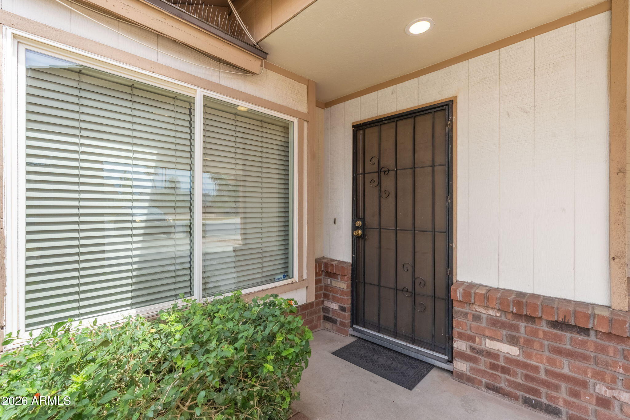 3356 E CRESCENT Avenue