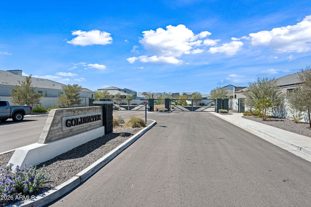 Photo of 2335 E Levi Drive, Phoenix, AZ 85040 (MLS # 6973479)