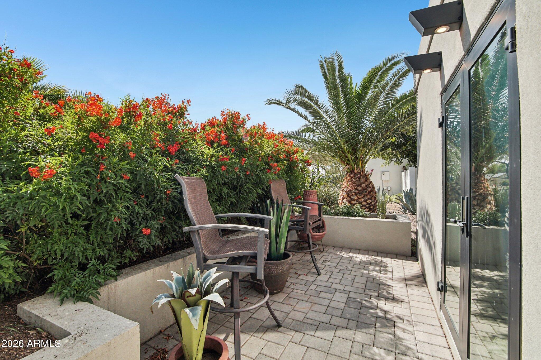 5710 E BETTY ELYSE Lane