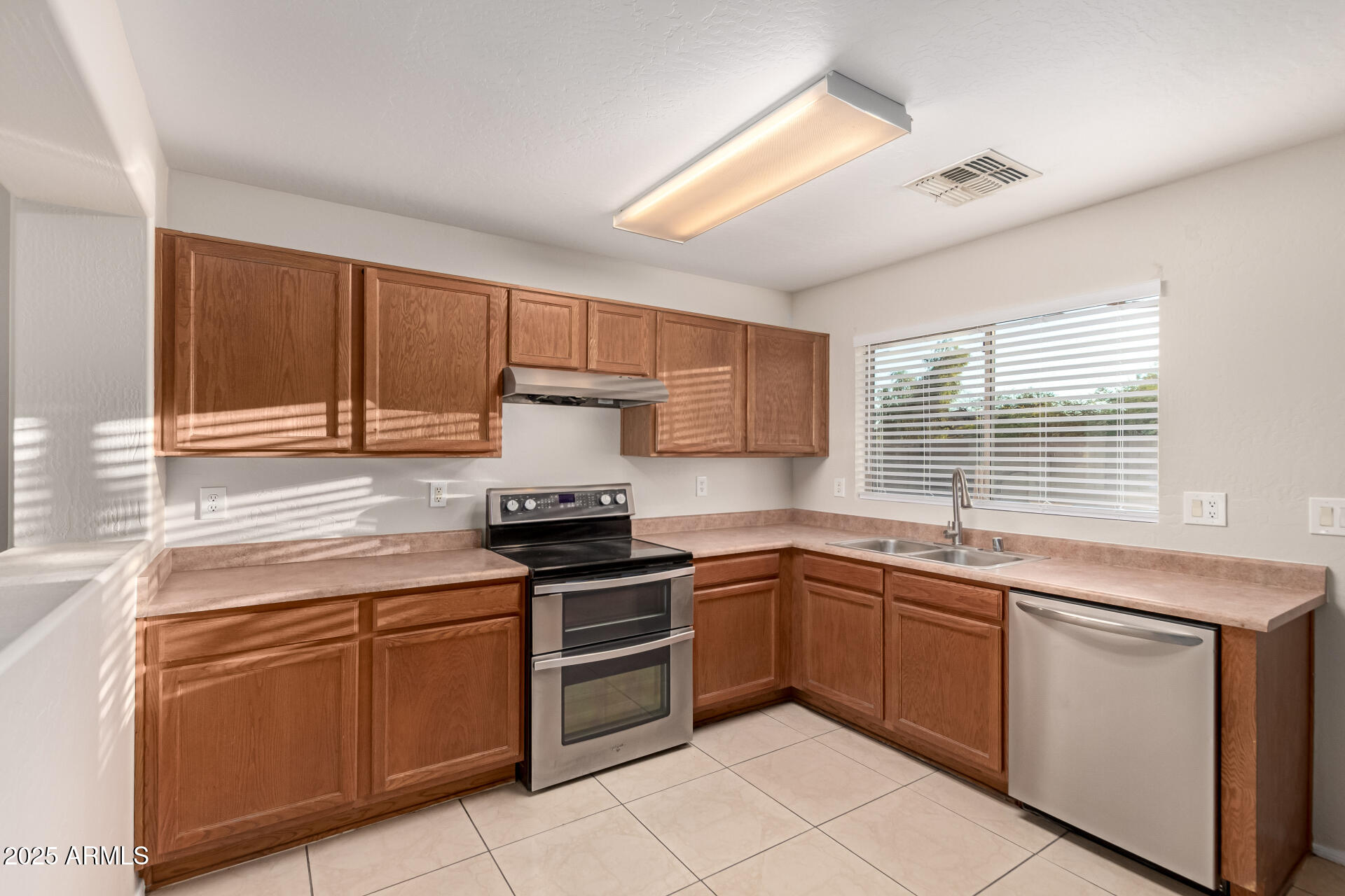 6625 W CHICKASAW Street