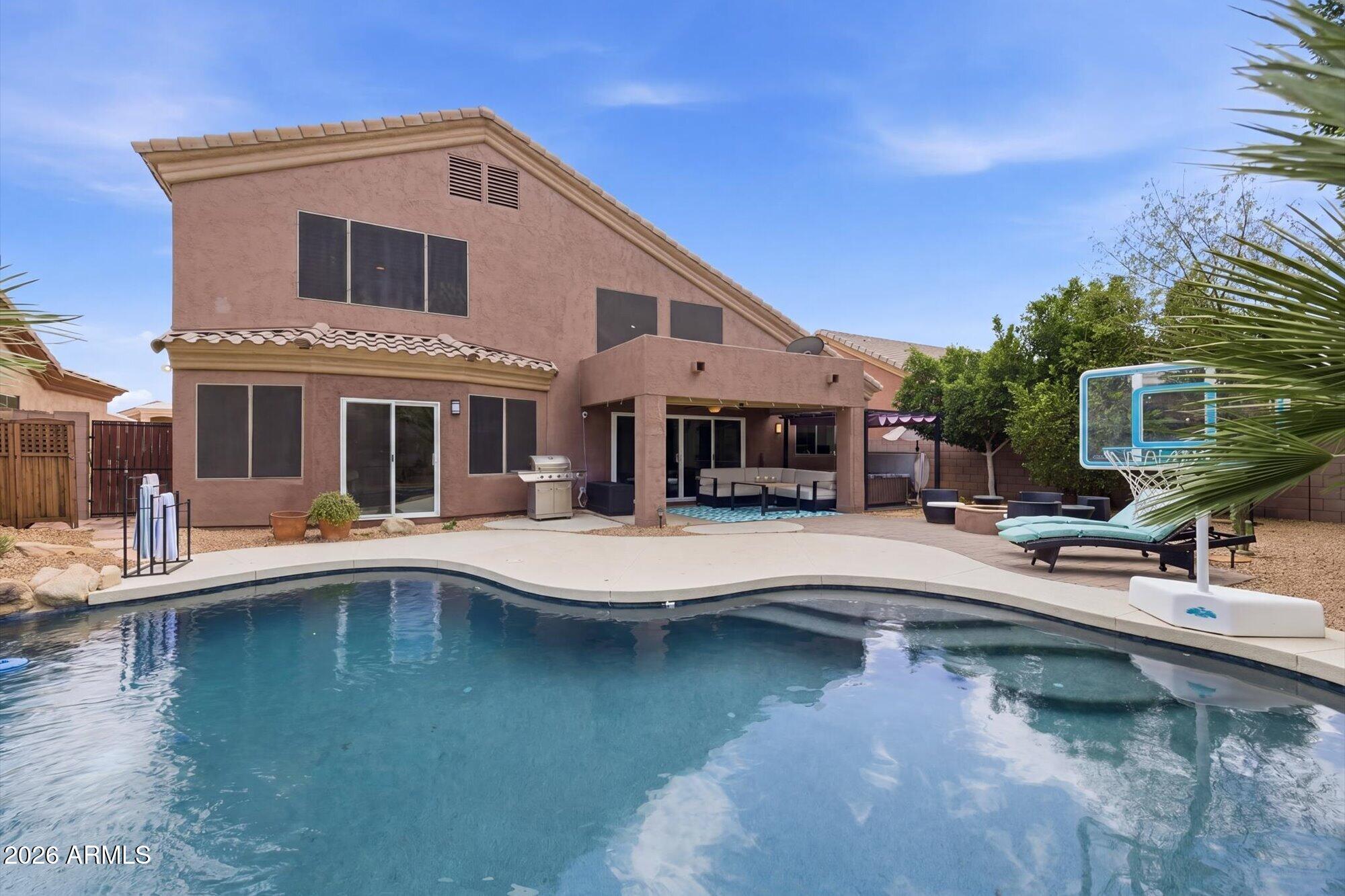 9750 E GELDING Drive