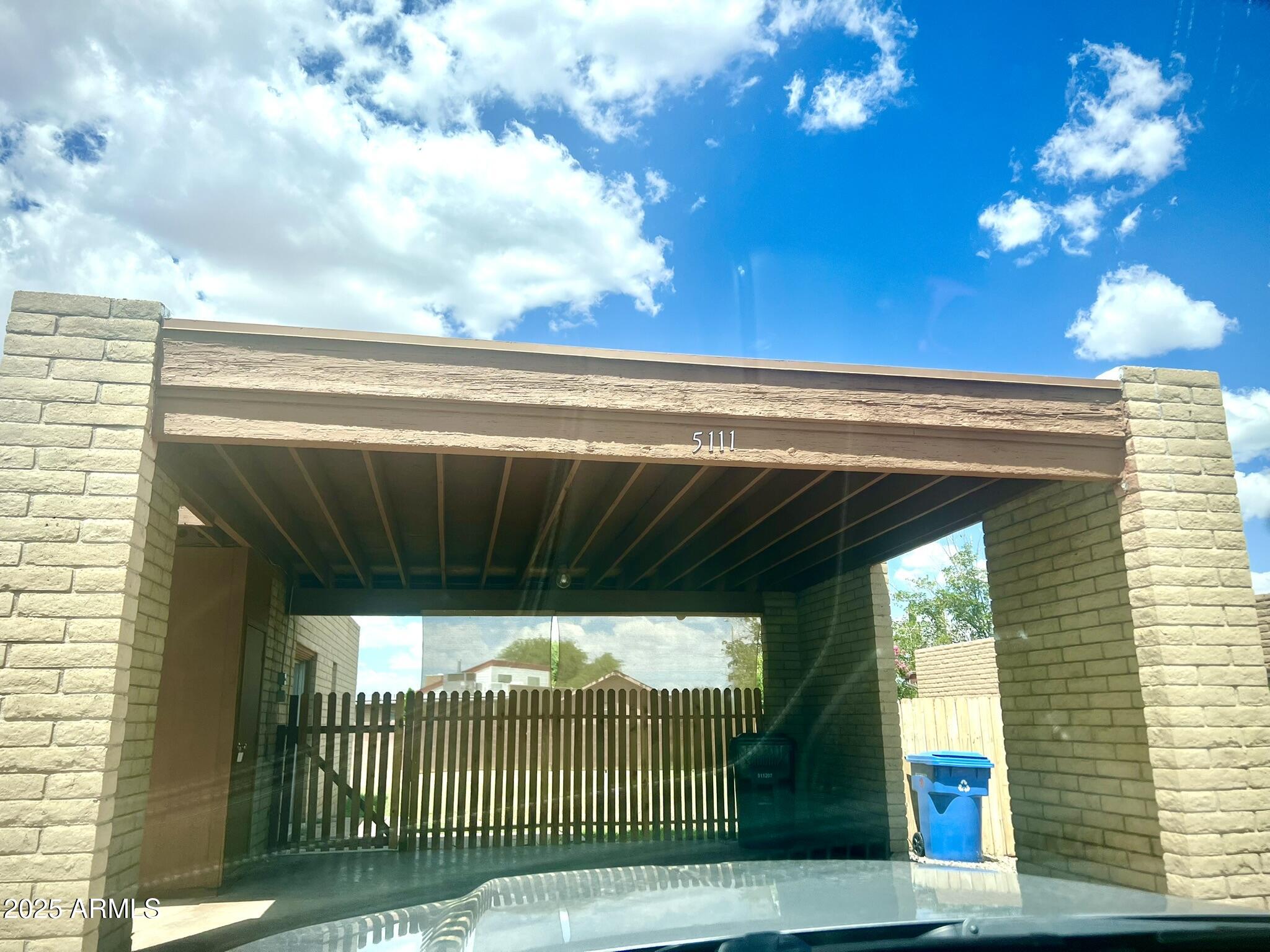 5111 PASEO LAS PALMAS --