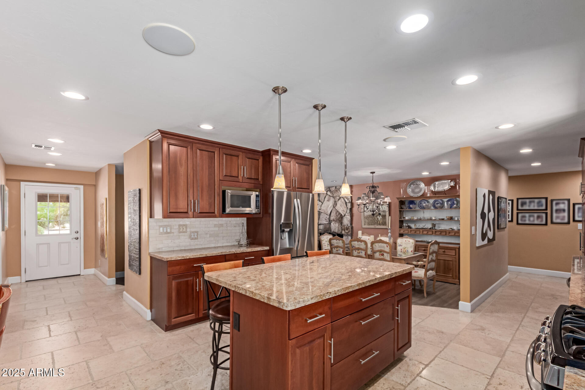 6532 E ASTER Drive