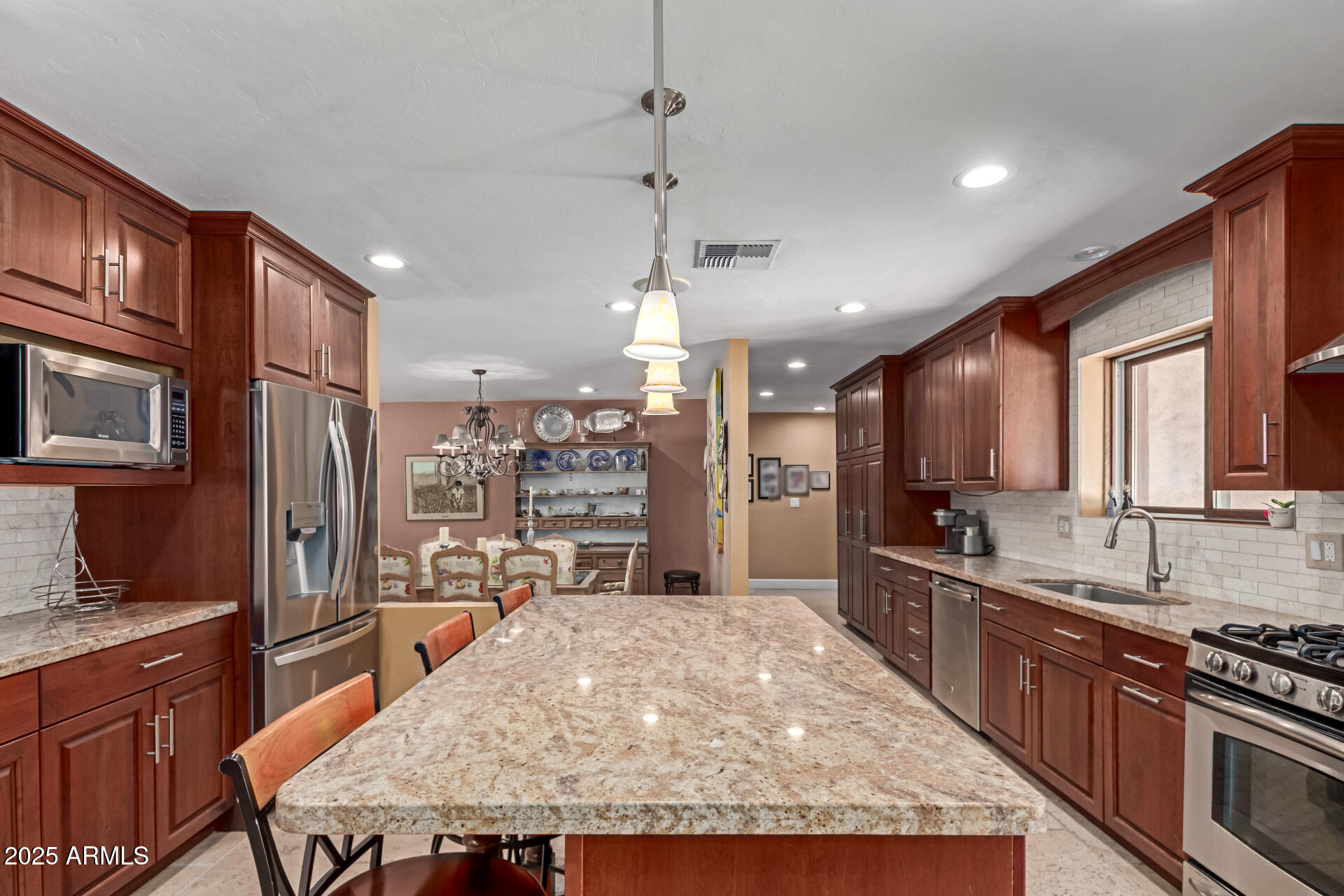 6532 E ASTER Drive