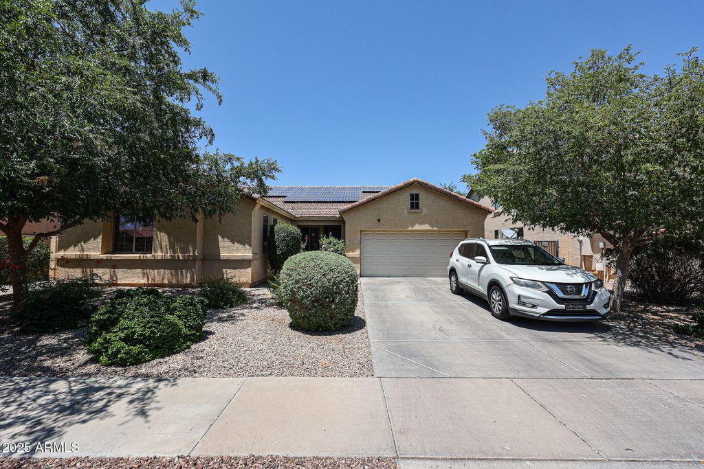 Photo of 10414 W Windsor Avenue, Avondale, AZ 85392 (MLS # 6885816)
