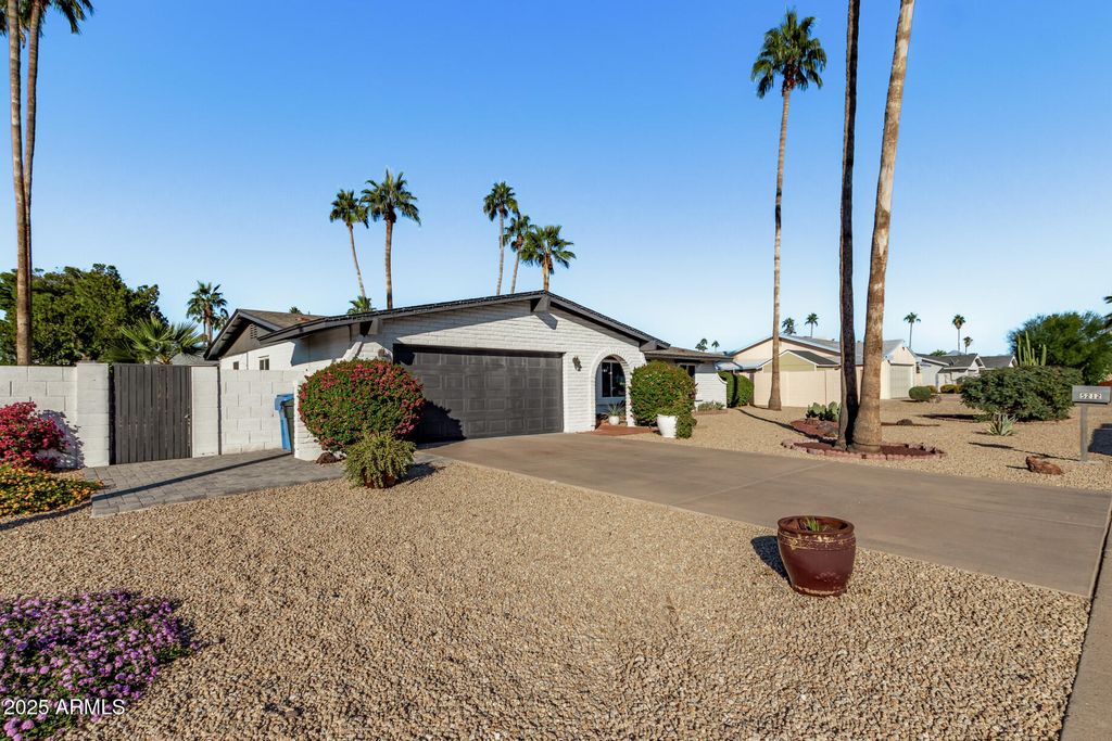 Photo of 5212 E Evans Drive, Scottsdale, AZ 85254 (MLS # 6943526)