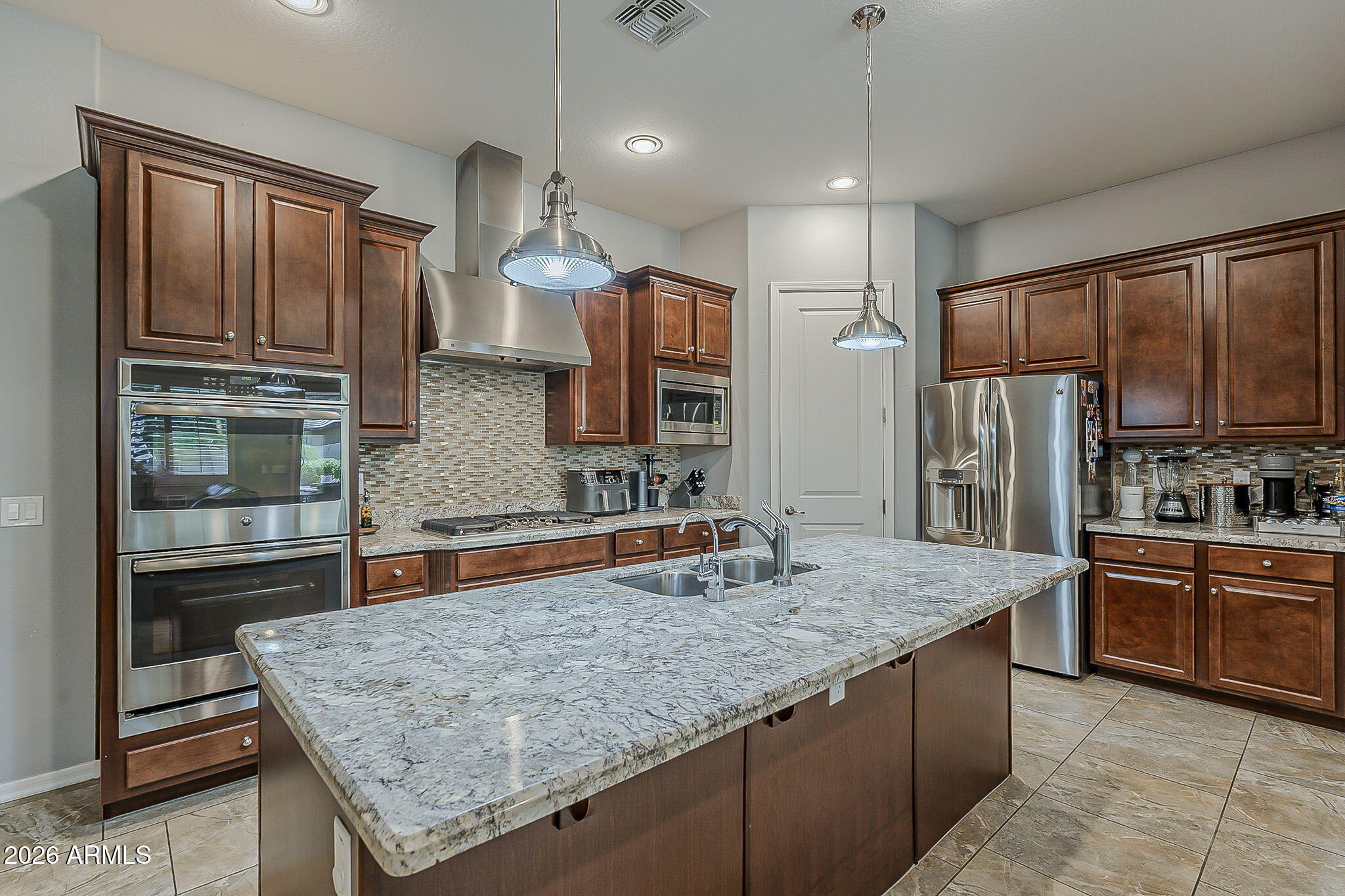 4135 E GRAND CANYON Drive