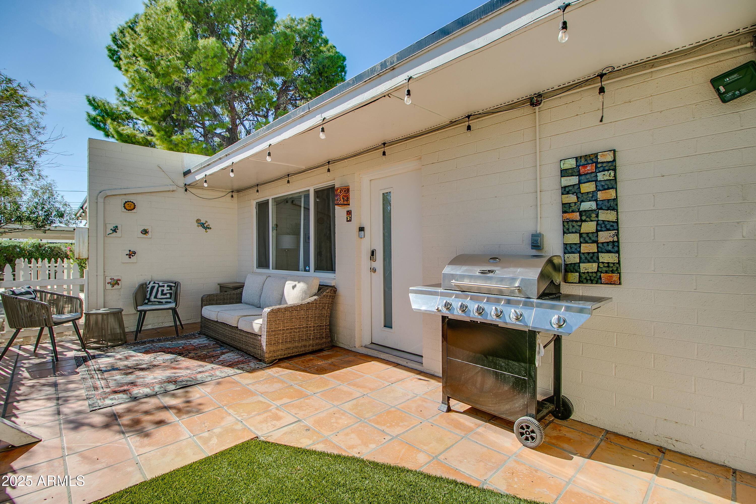 3511 E Montecito Avenue Apt 3