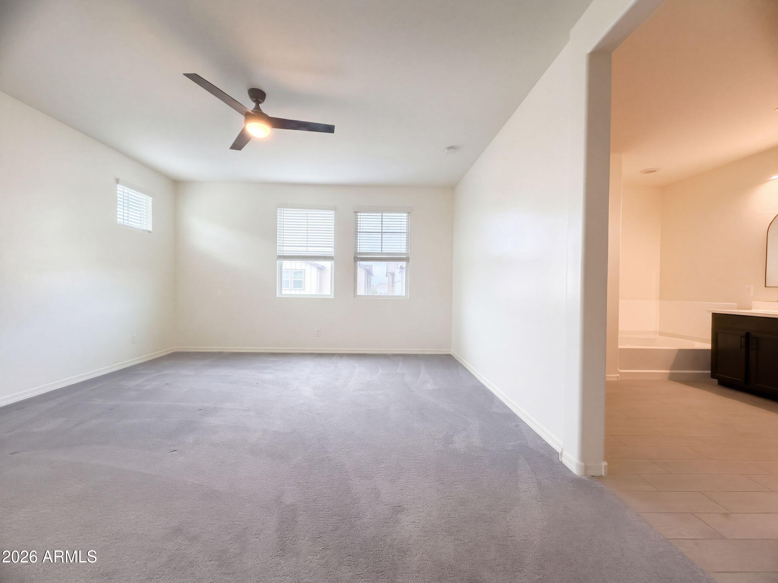 781 W FLINTLOCK Way