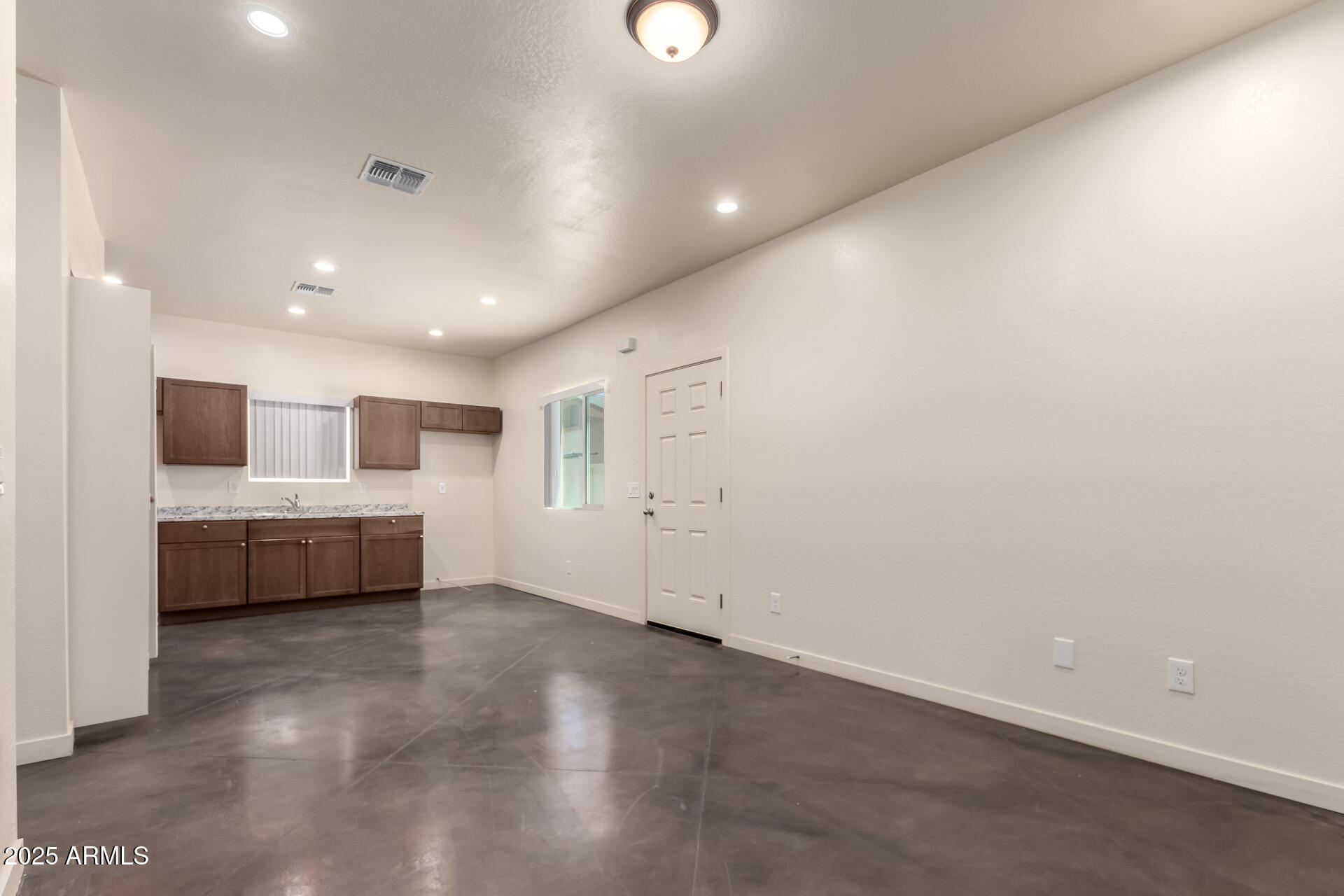 313 E CENTRAL Avenue