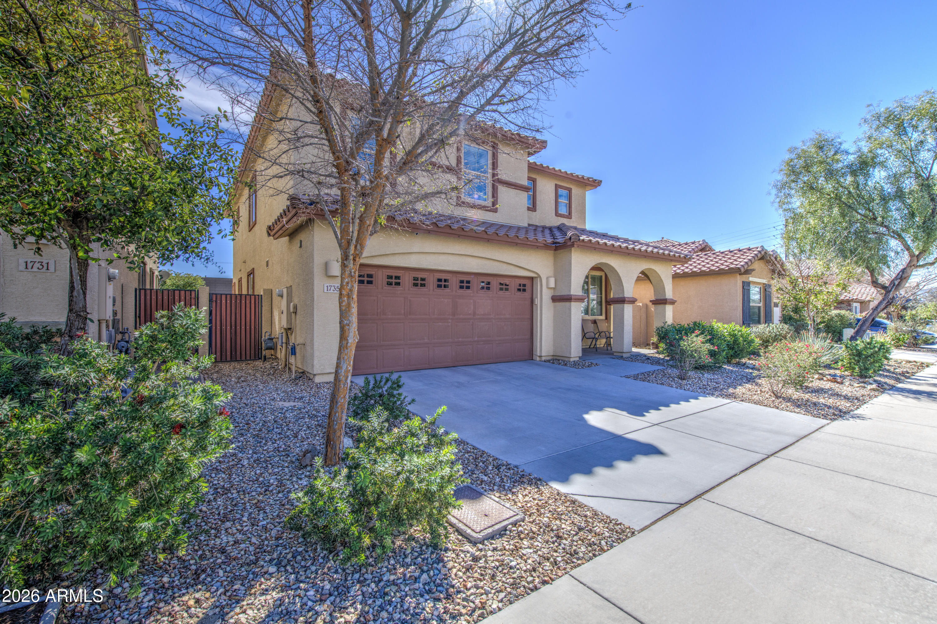 1735 W LACEWOOD Place