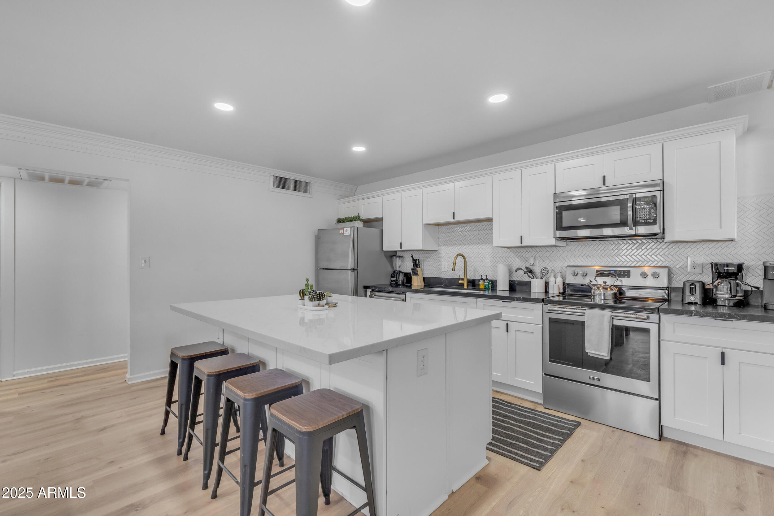 6943 E Granada Road