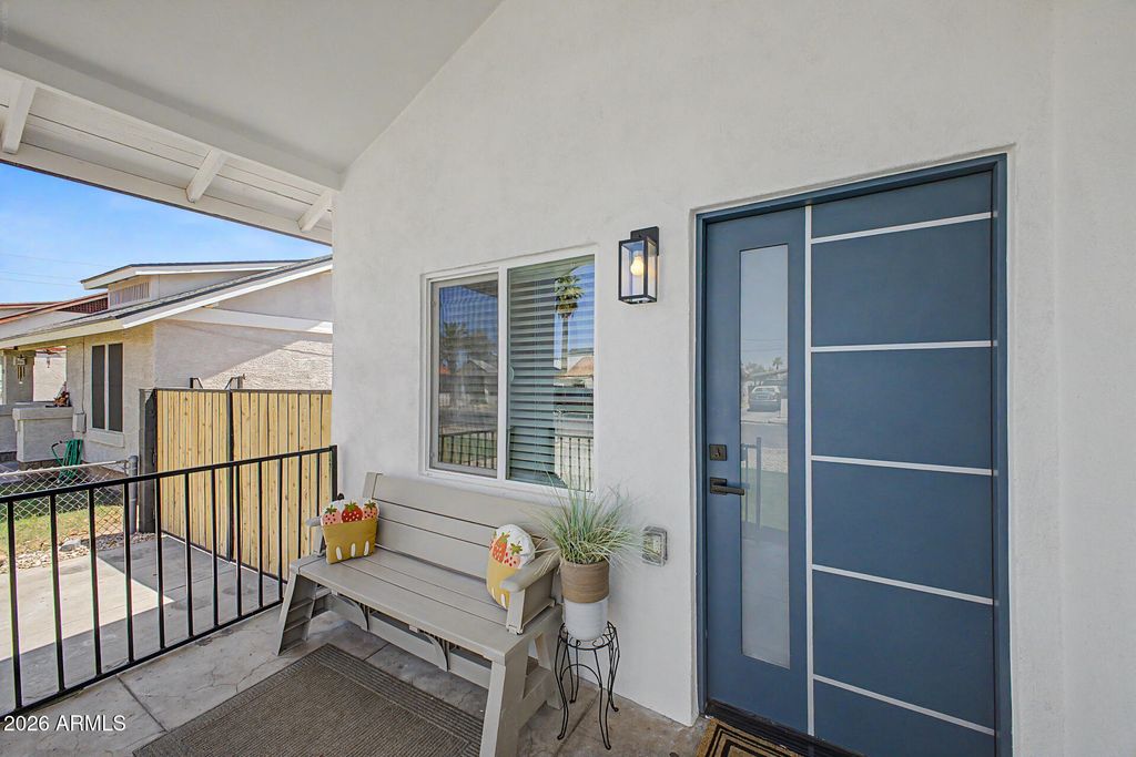 Photo of 1335 E Moreland Street, Phoenix, AZ 85006 (MLS # 7022778)