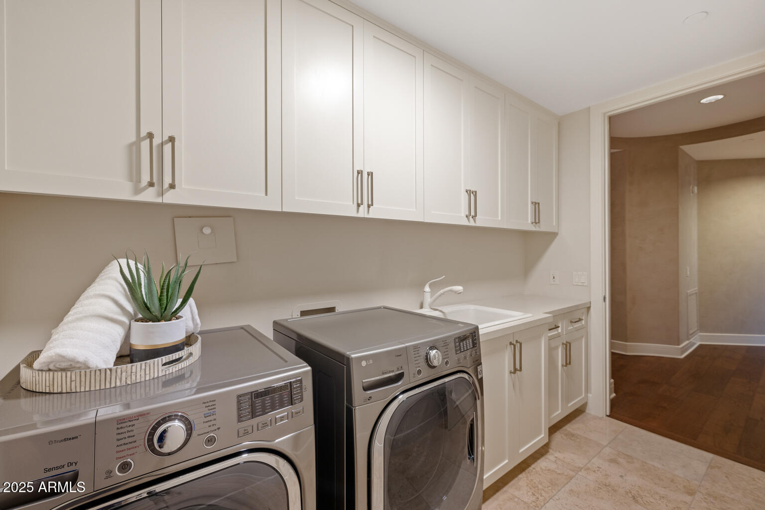 ESPLANADE PLACE CONDOMINIUM AMD - Residential