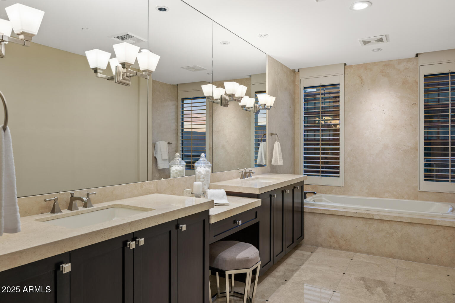 ESPLANADE PLACE CONDOMINIUM AMD - Residential