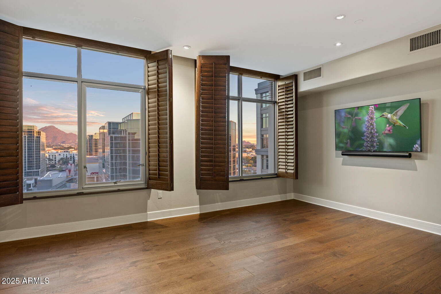 ESPLANADE PLACE CONDOMINIUM AMD - Residential