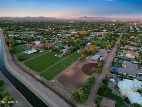 2601 E MESQUITE Street Gilbert AZ 85296
