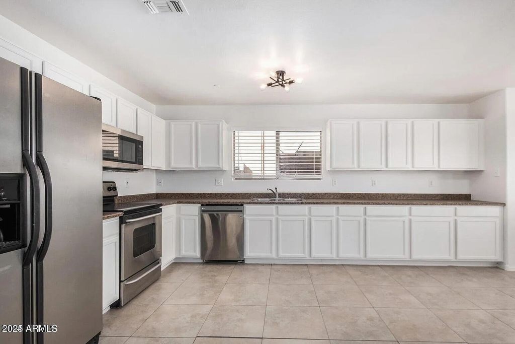 Photo of 11836 W Rosewood Drive, El Mirage, AZ 85335 (MLS # 6960101)