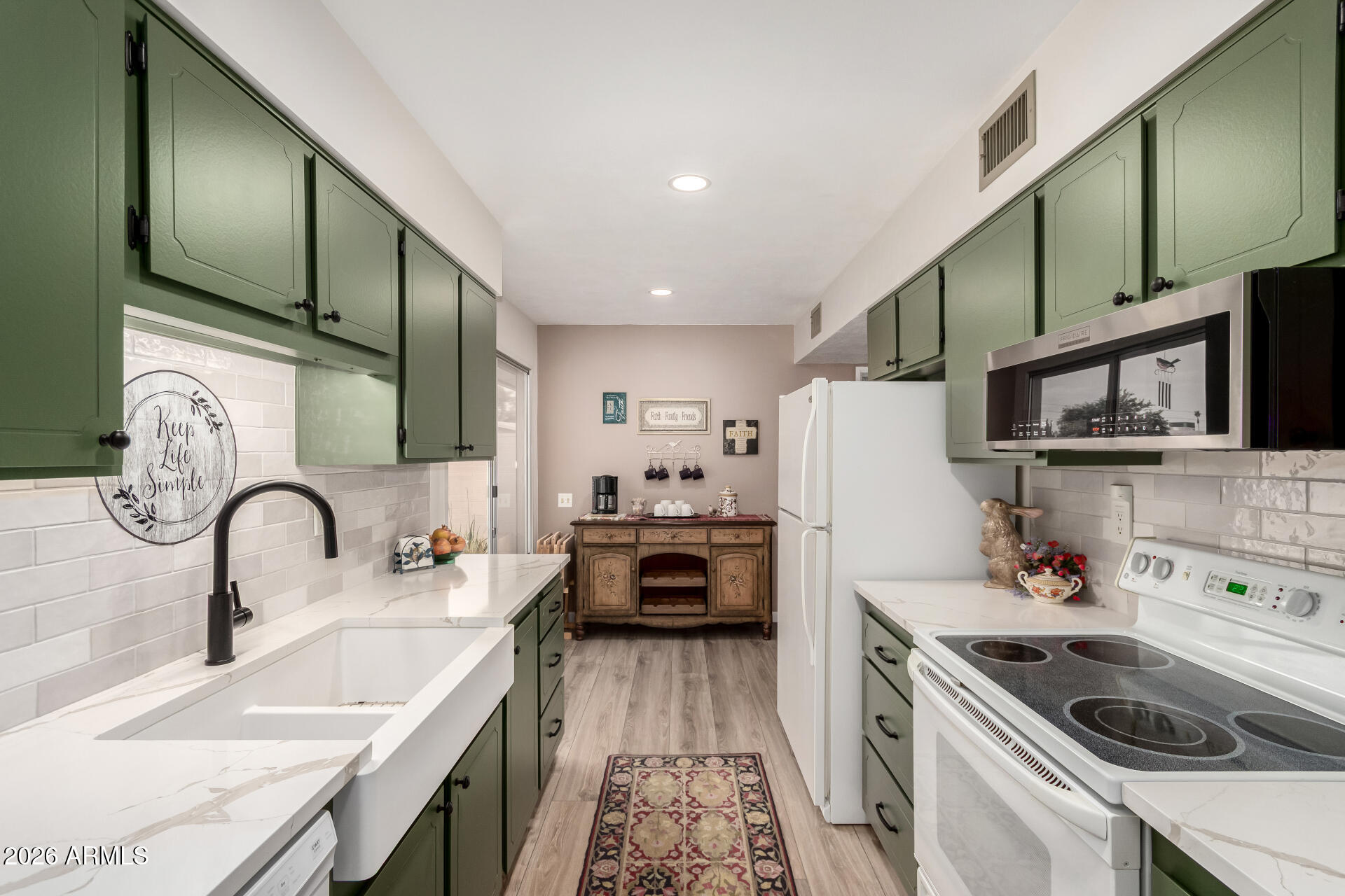 10585 W PALMERAS Drive G