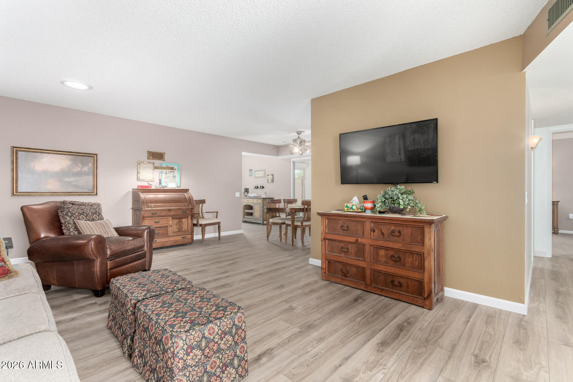 10585 W PALMERAS Drive G