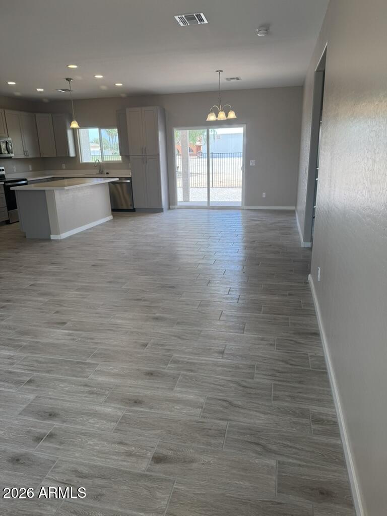 15235 S COUNTRY CLUB Drive