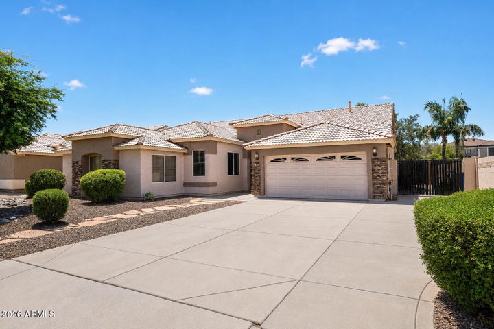 Photo 1 of 19 — 3583 E WILDHORSE Drive, Gilbert, AZ 85297