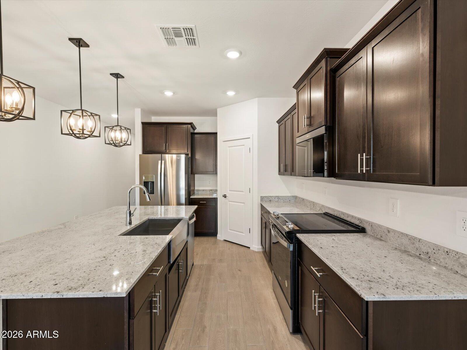 24464 W GWEN Street