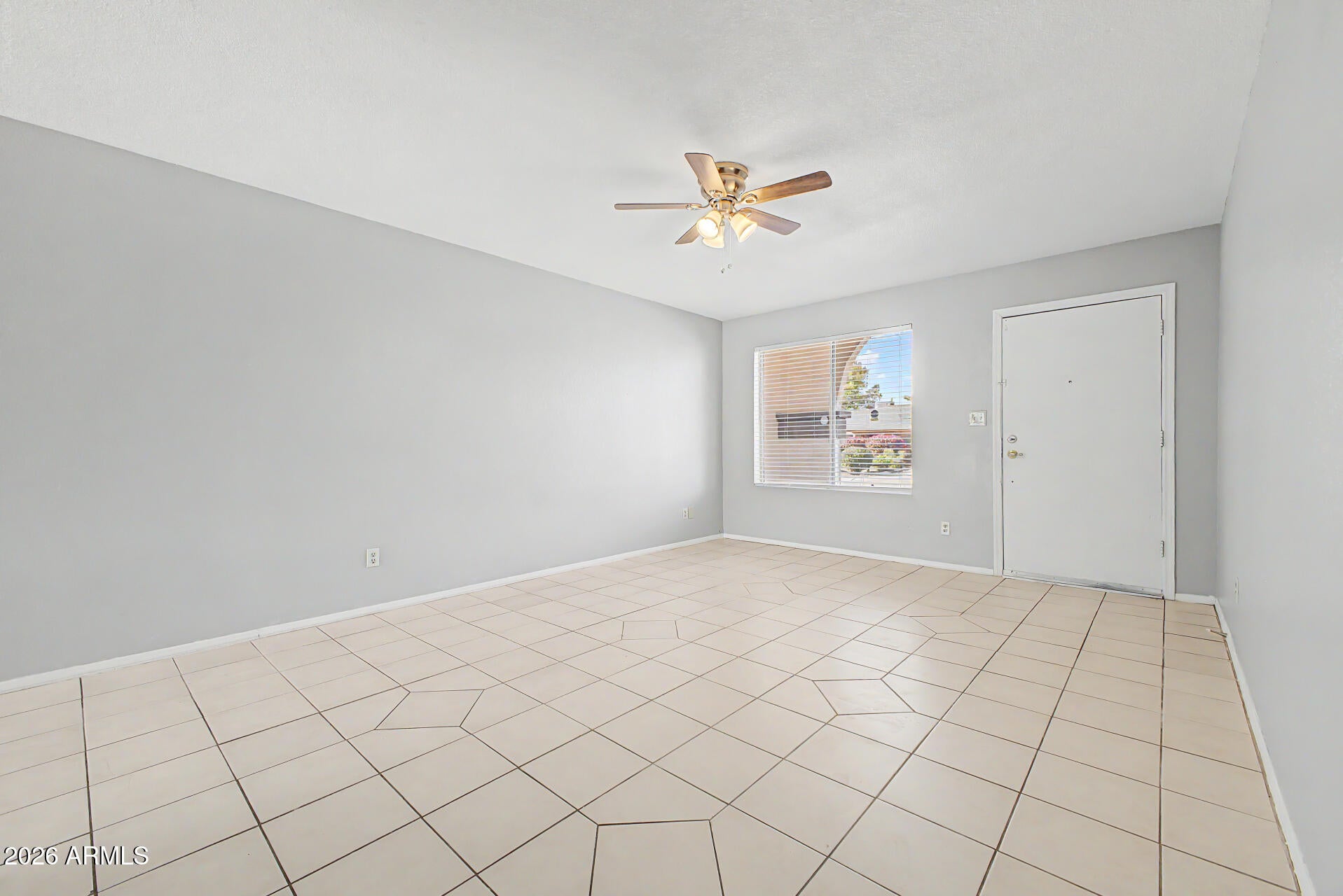 3619 W LIBBY Street