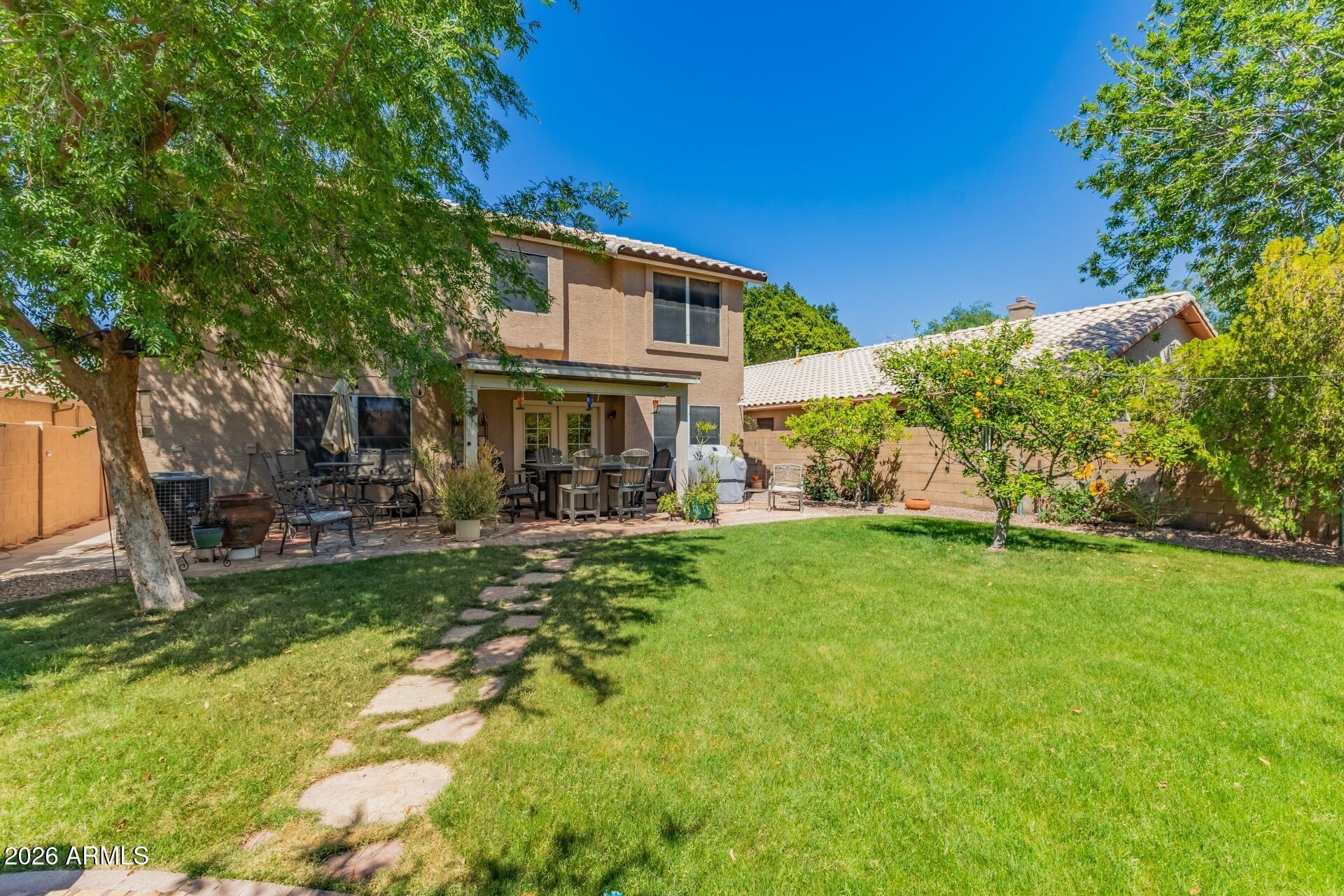 1495 E CHEYENNE Street