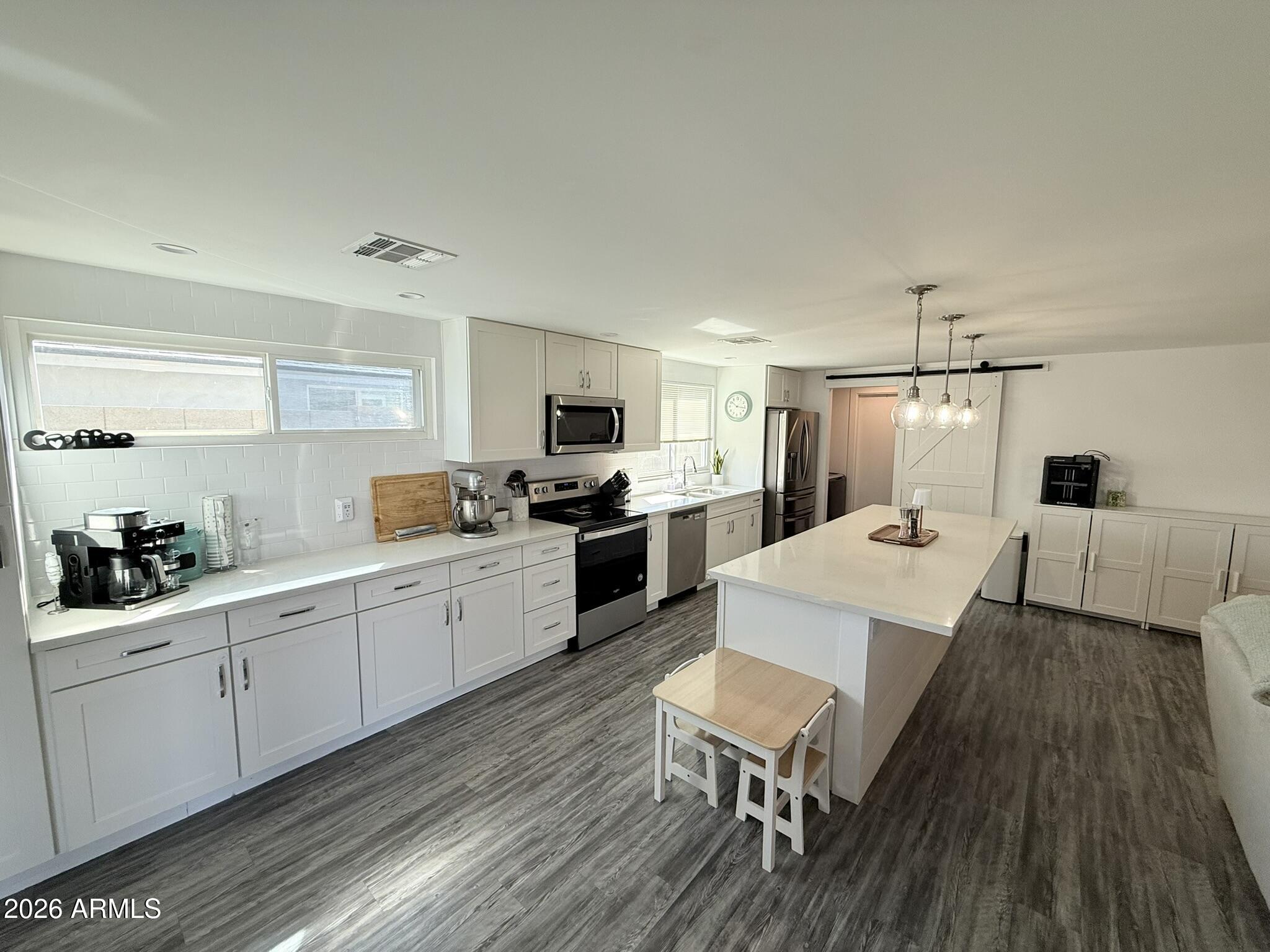 1706 W PALOMINO Drive