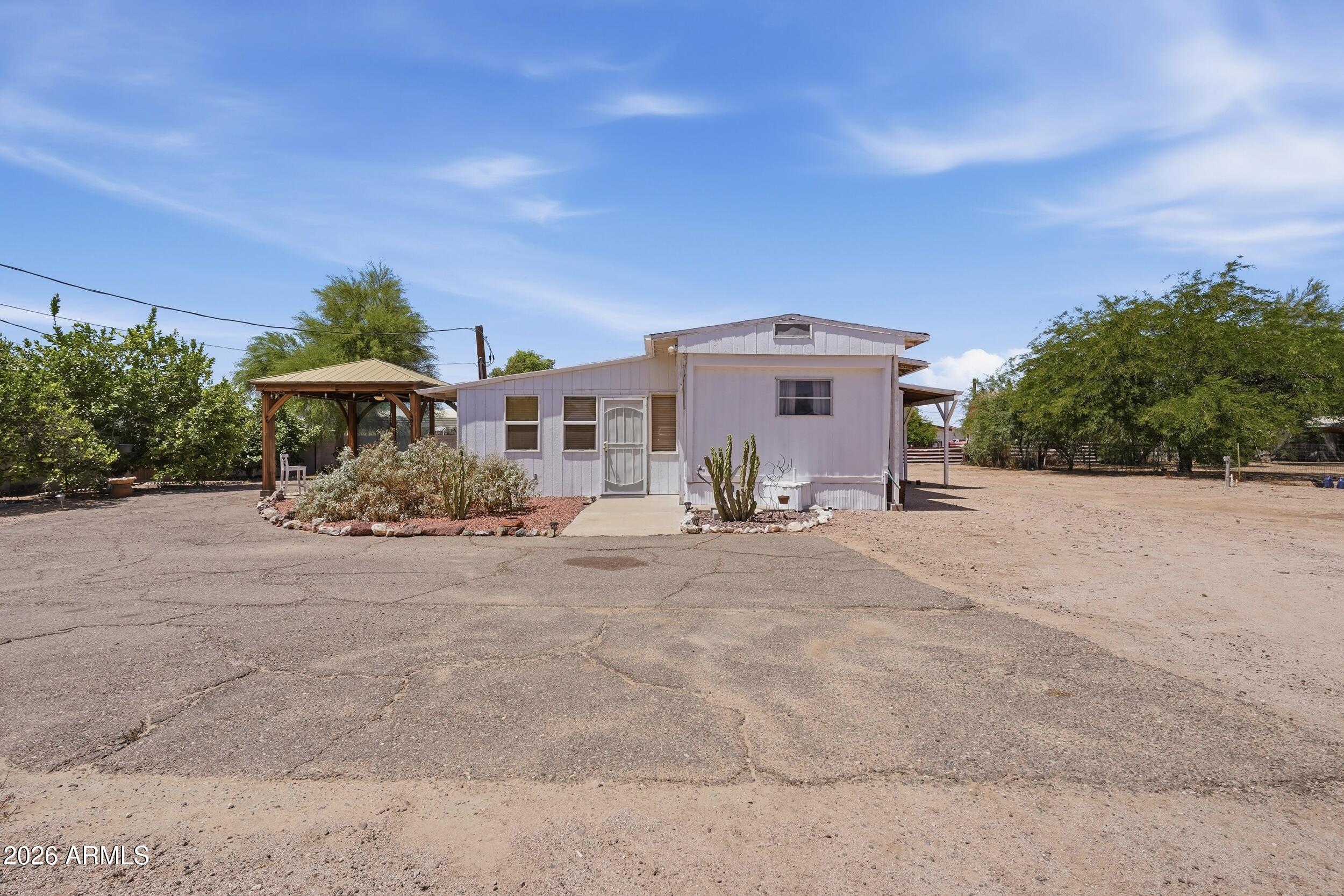 1918 N WARNER Drive