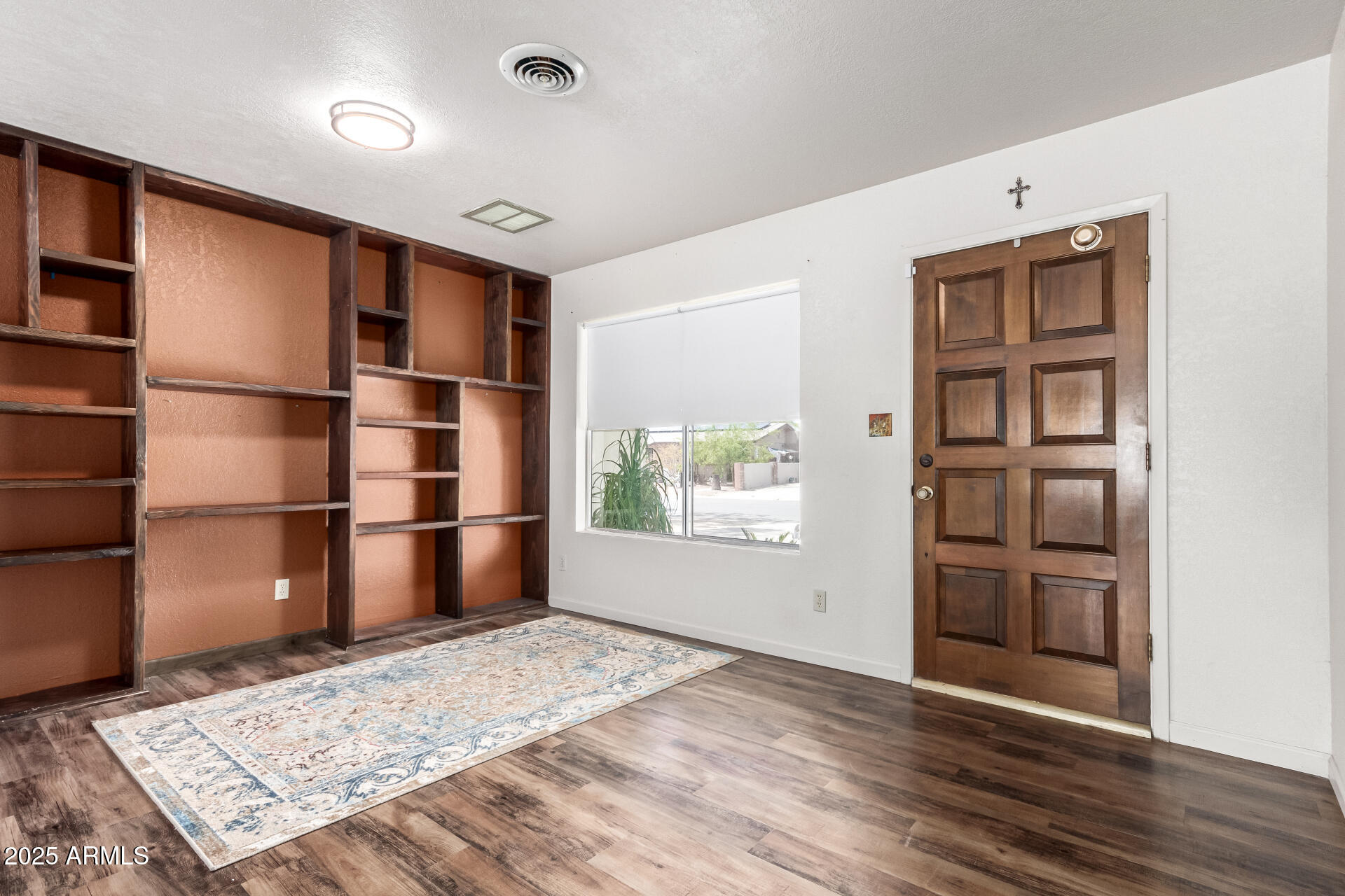 169 PERETZ Circle