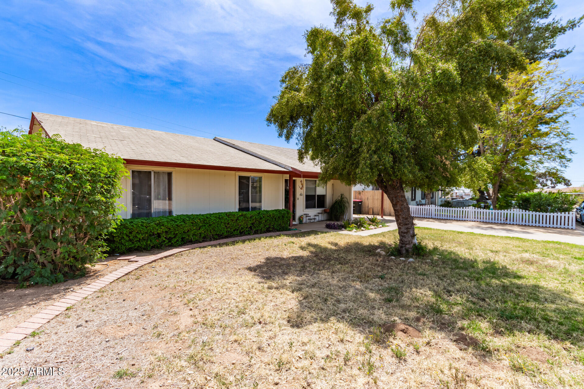 169 PERETZ Circle