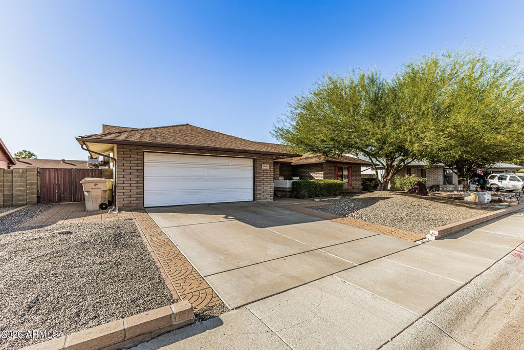 Photo of 10414 N 64th Avenue, Glendale, AZ 85302 (MLS # 6970177)