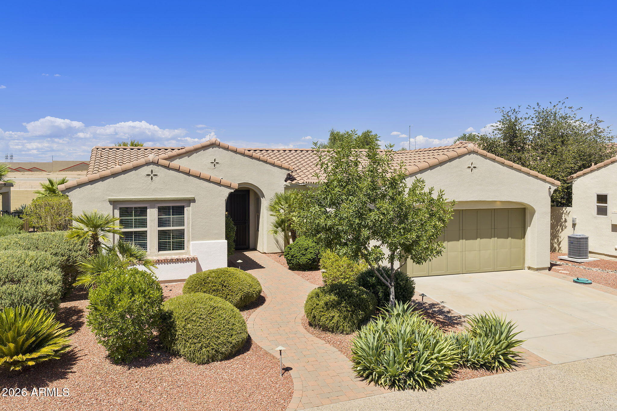 12812 W JUNIPERO Drive
