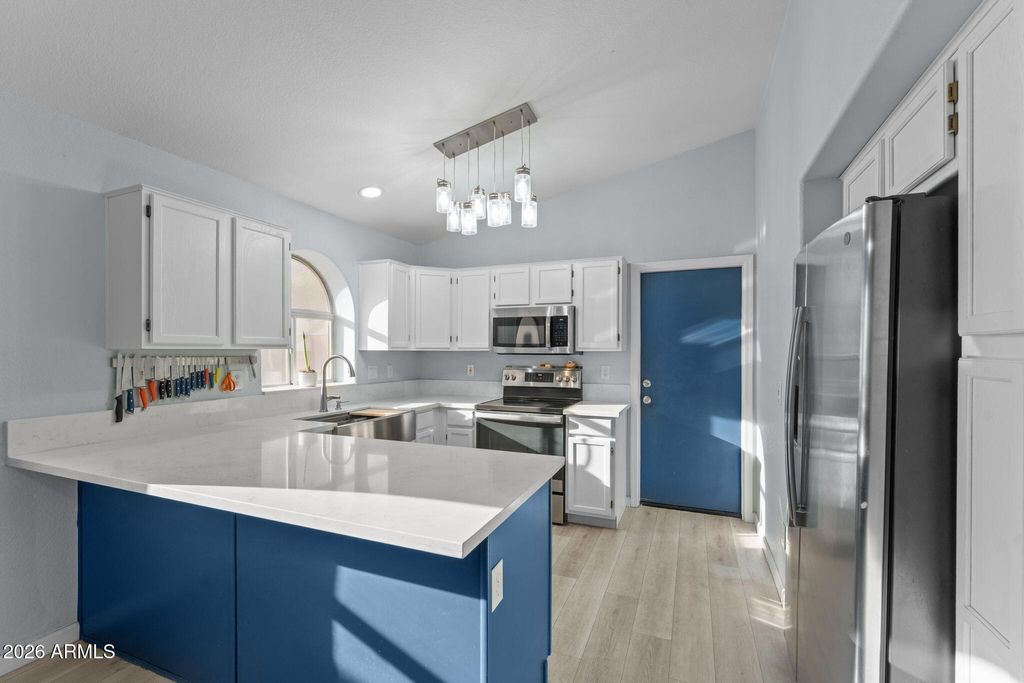 Photo of 1921 W Derringer Way, Chandler, AZ 85286 (MLS # 6968218)