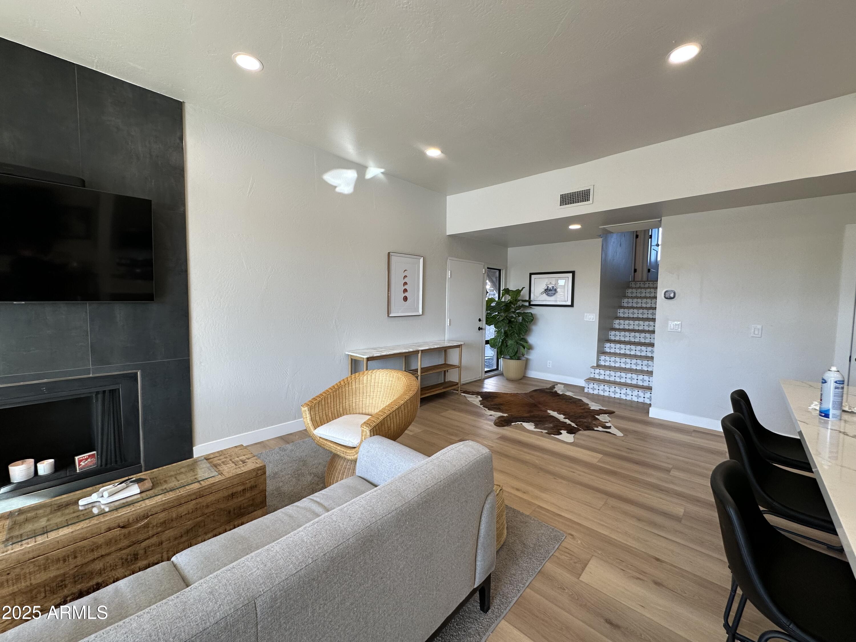 1209 E NORTHSHORE Drive 138