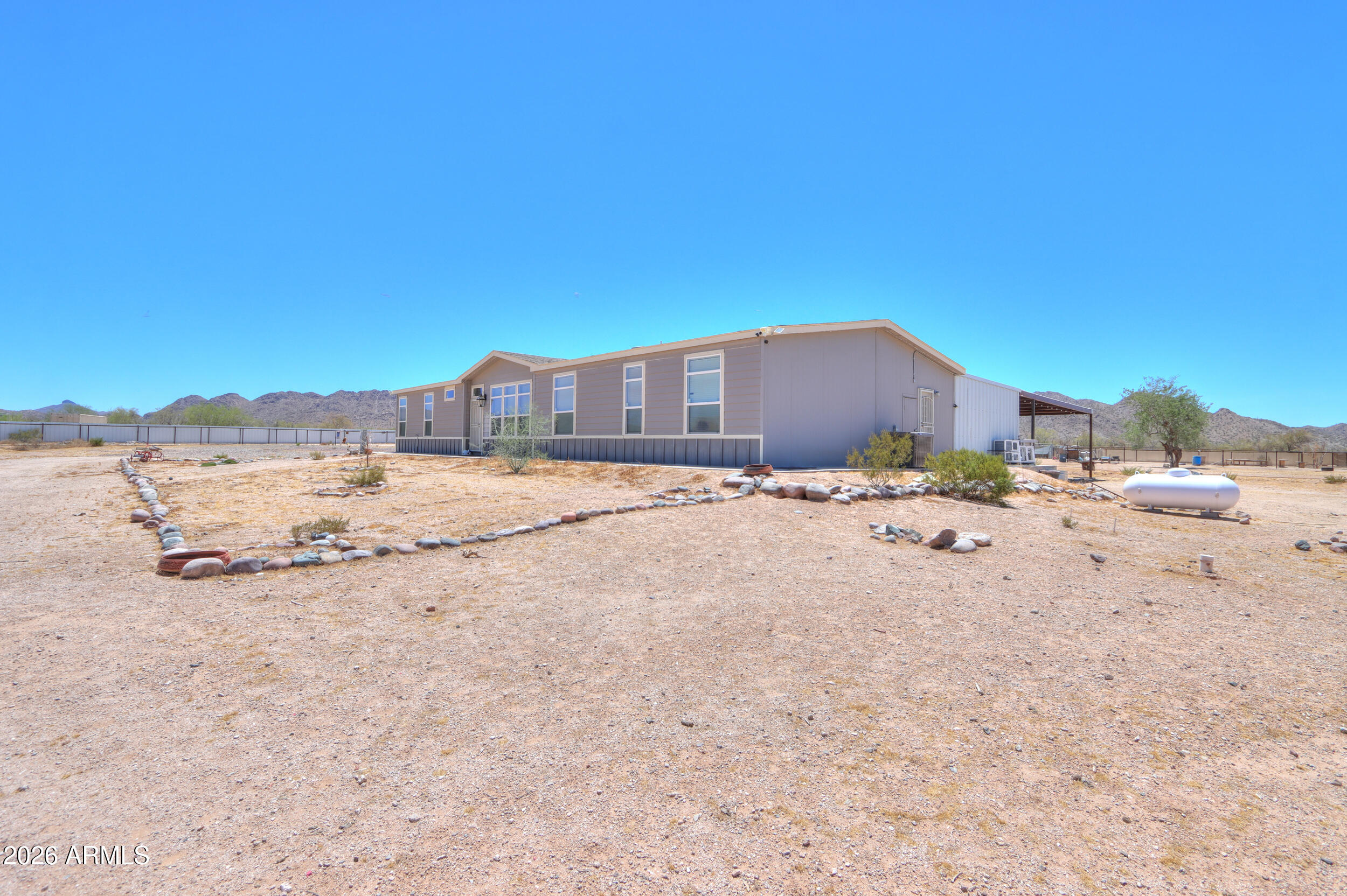 53102 W Roadrunner Way