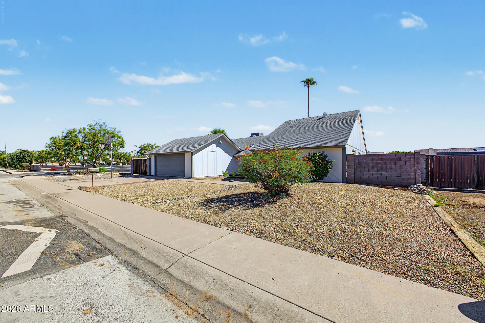4401 W GELDING Drive