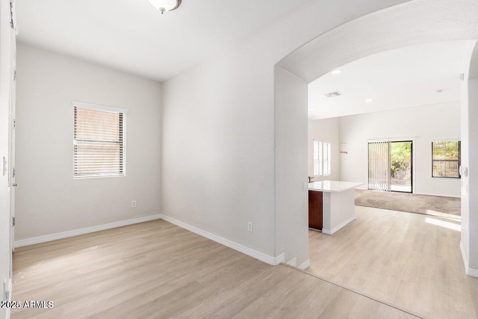 1405 W PELICAN Court