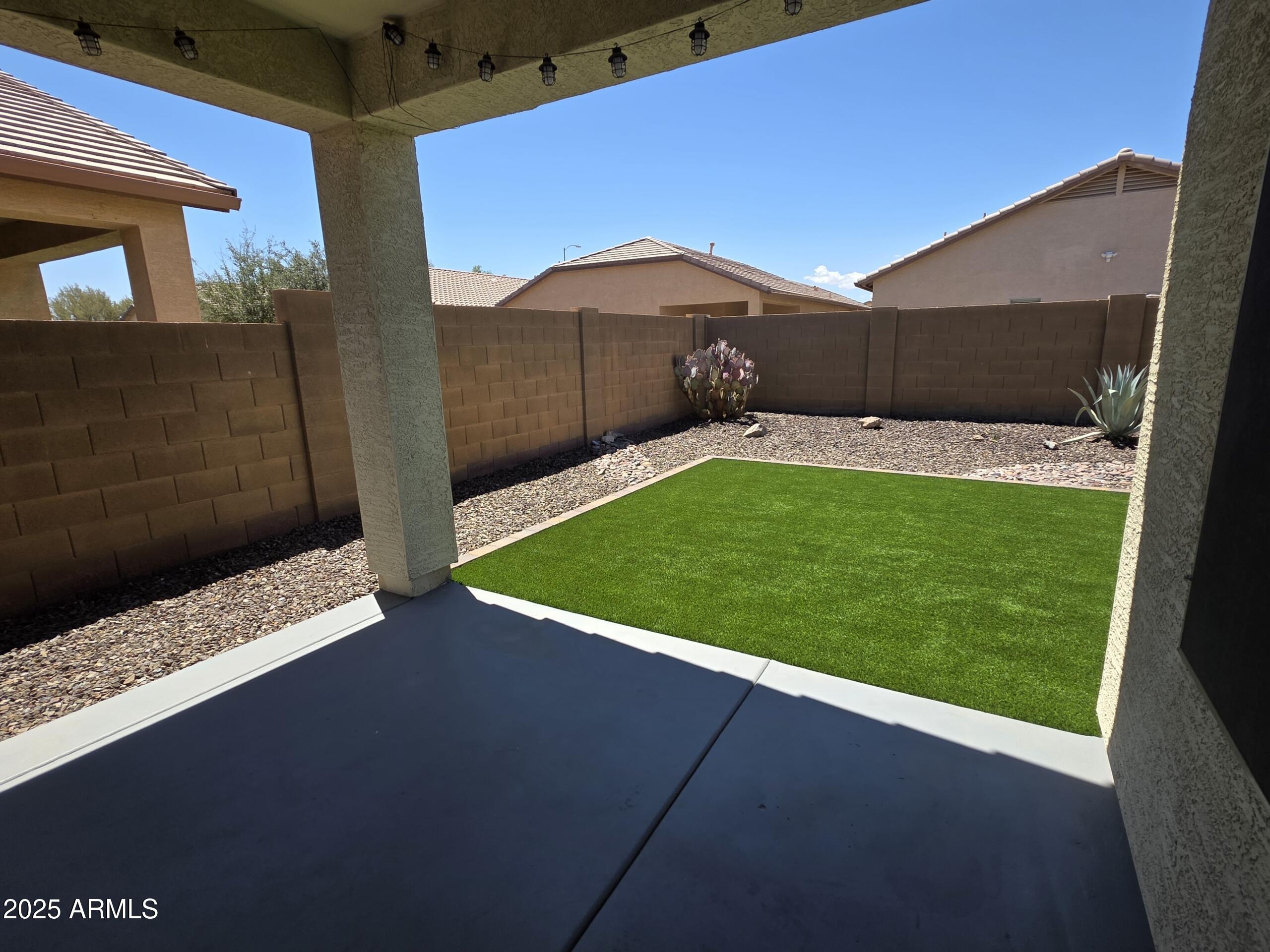 45085 W WINDROSE Drive